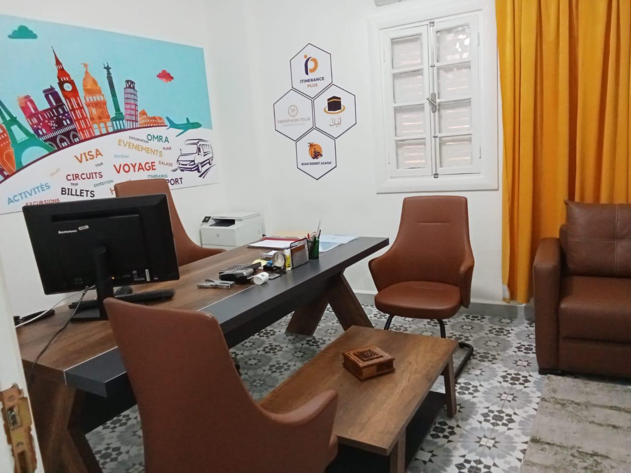 خدمات سياحية